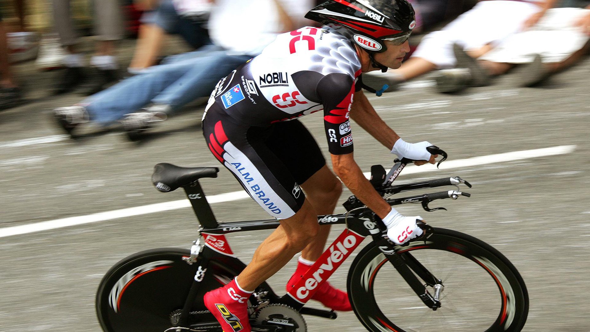 德甲：拜仁主场3-1击败勒沃库森，继续领跑排行榜，德甲拜仁首发